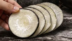 Den bortglömda grönsaken med stor effekt – stärker håret och ger huden lyster